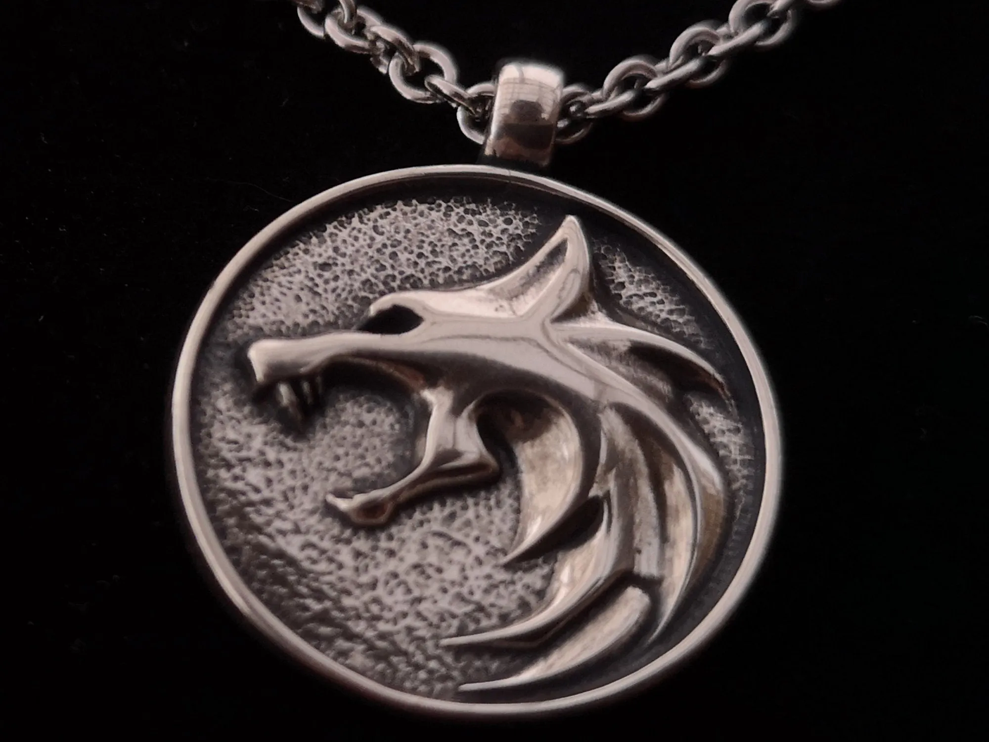 925 Sterling Silver Wolf Necklace Pendant Amulet Jewelry With Chain