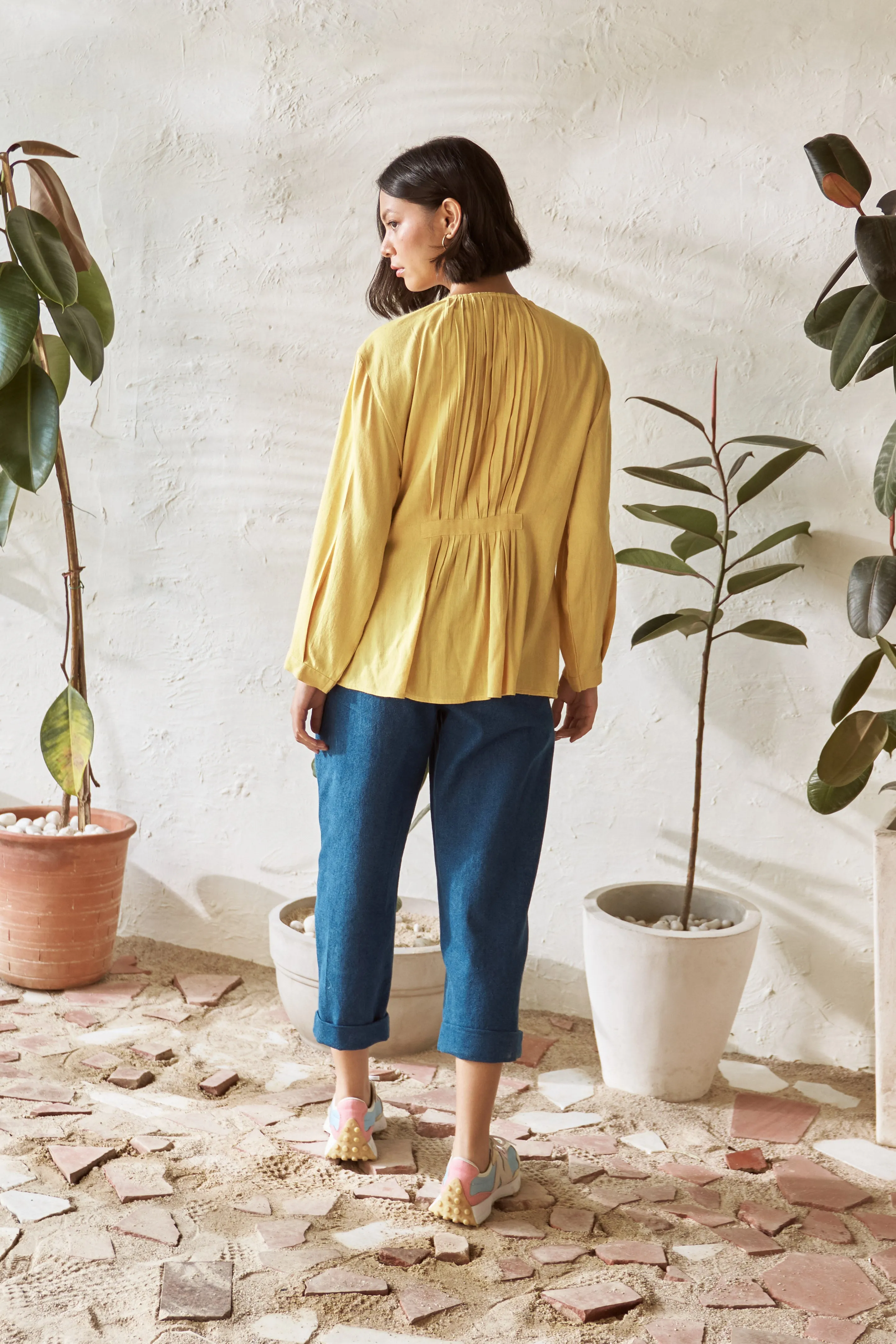 Blunt Yellow Overlay