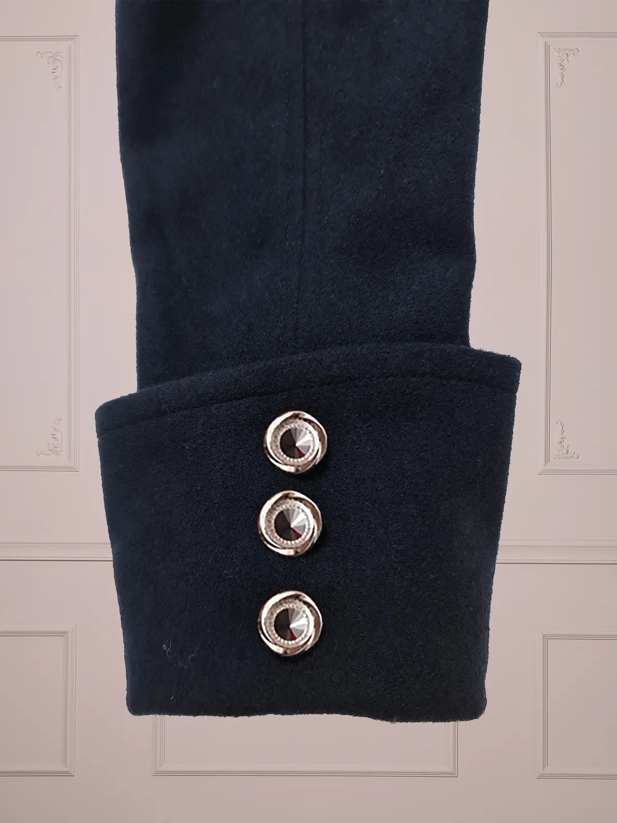 CUSTOM CUFFED SLEEVES FOR YOUR ASTRAEA COAT