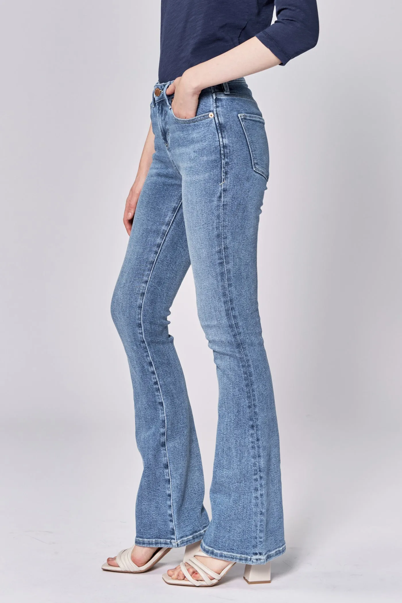 JAXTYN MID RISE FULL INSEAM BOOTCUT JEANS LOVELLE