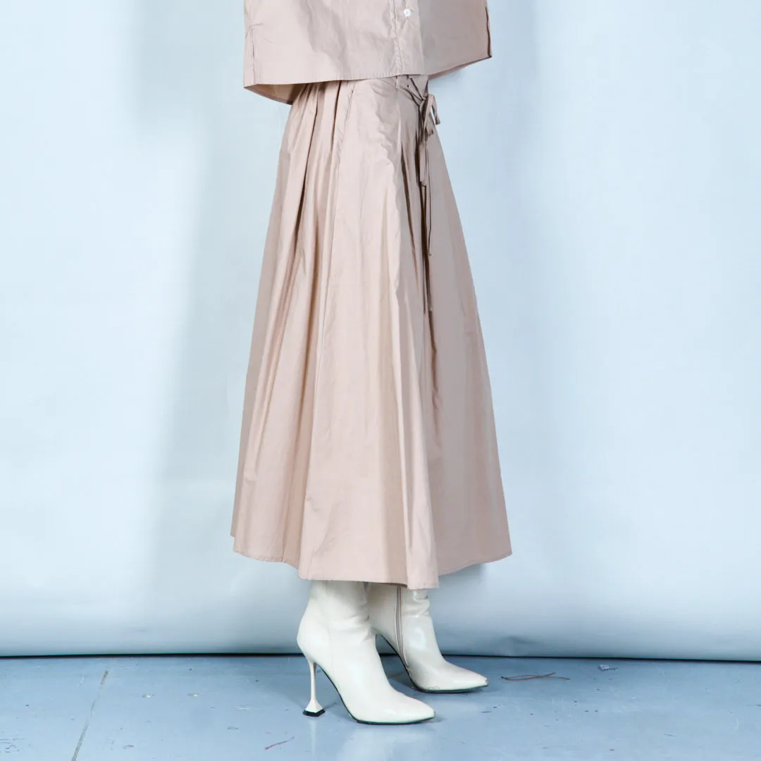 Pleated skirt with tie waist wholesale