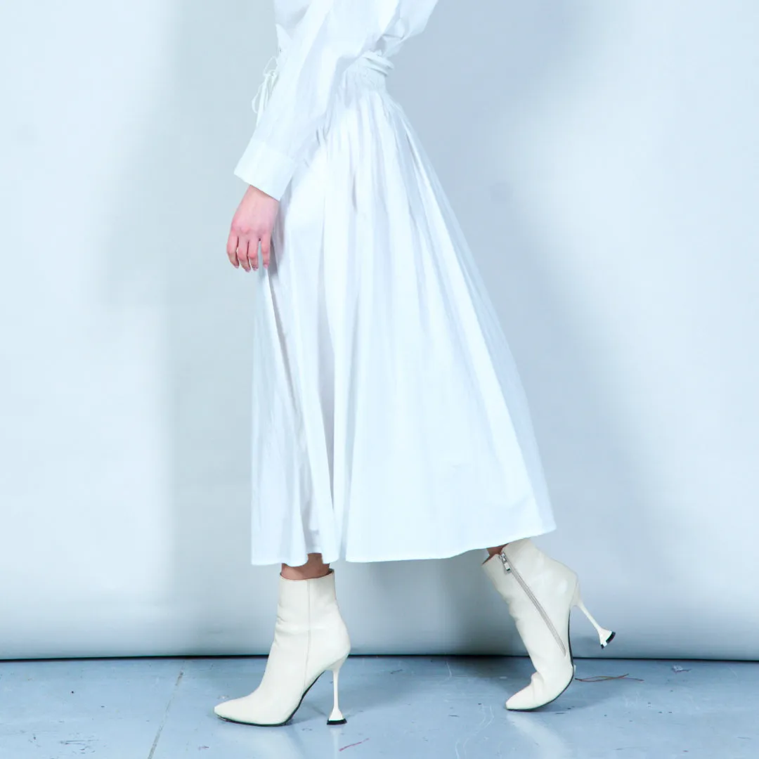 Pleated skirt with tie waist wholesale