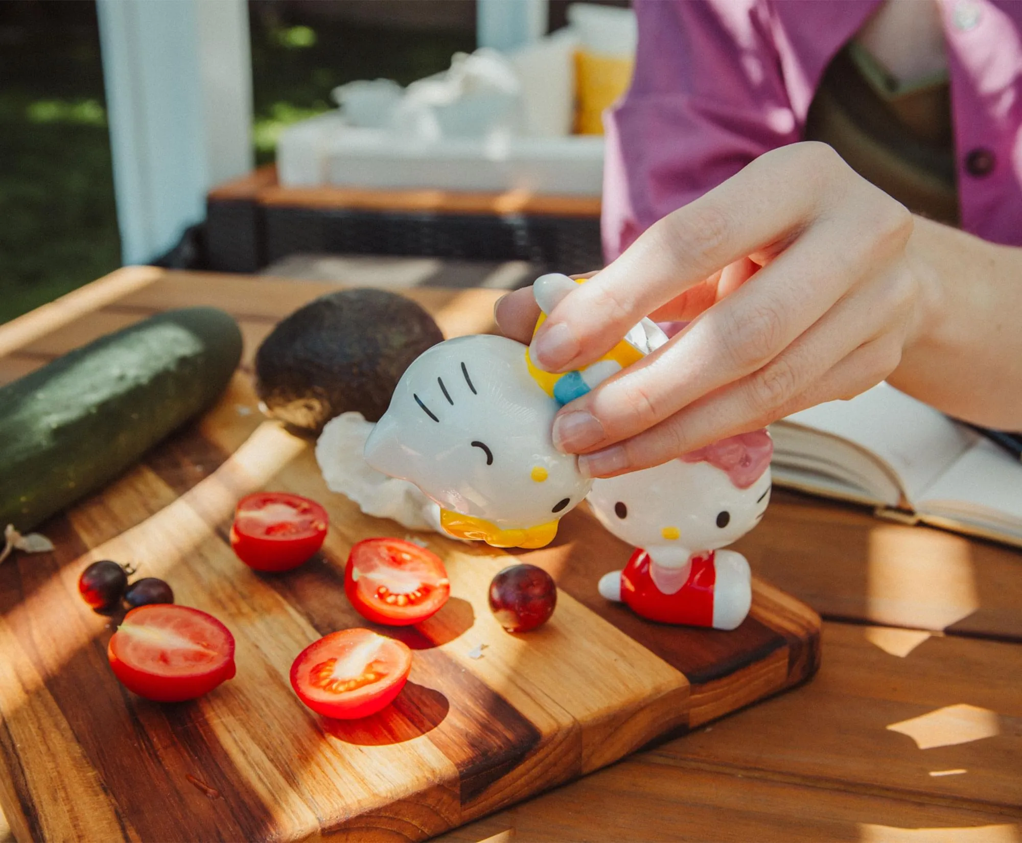Sanrio Hello Kitty and Mimmy Ceramic Salt and Pepper Shaker Set
