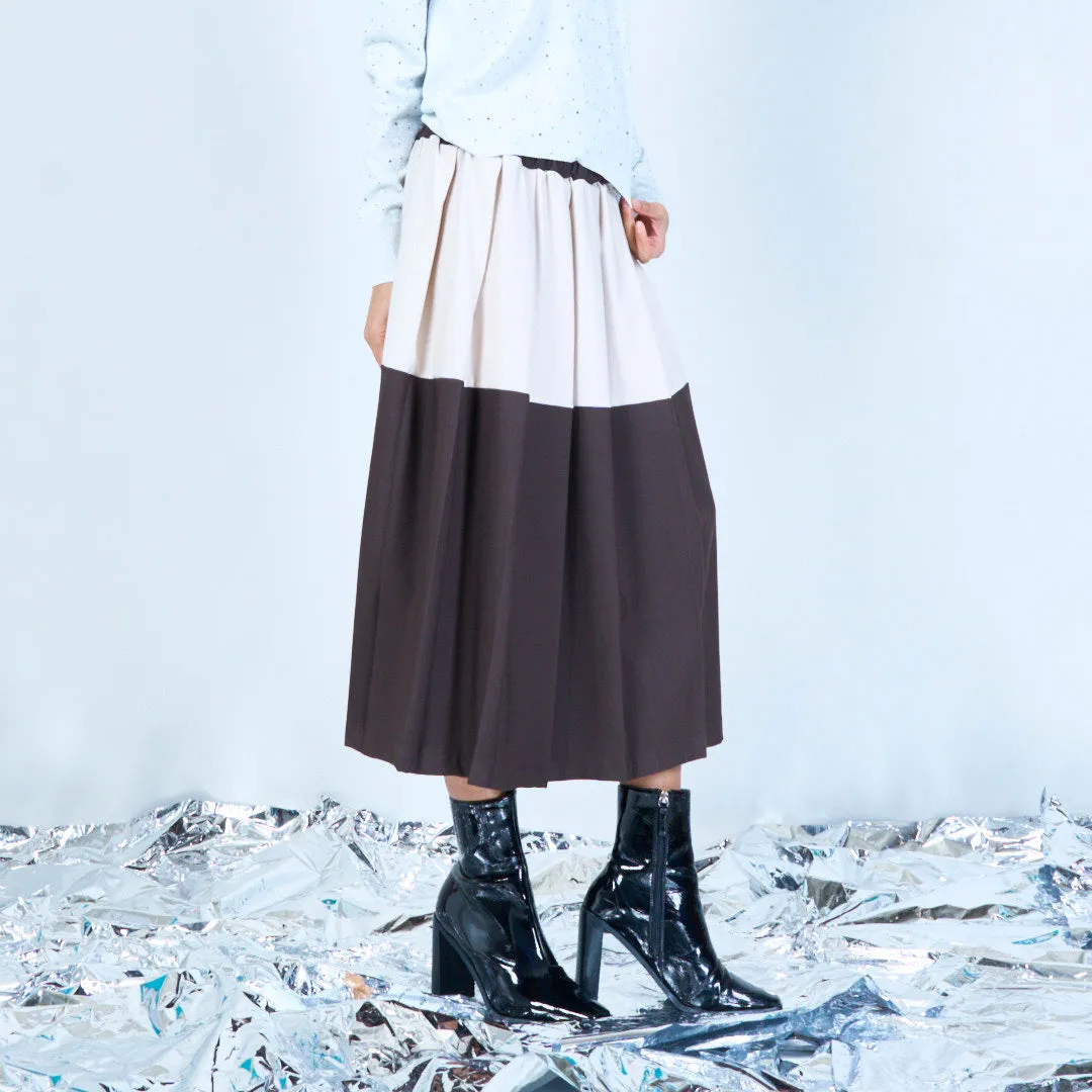 Two-tone pleated midi skirt with elastic waistband wholesale